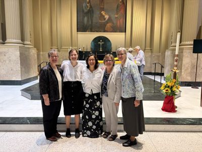 Sisters Silvana Arévalo and Erin Walsh received as novices